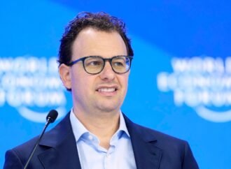 Will AI models achieve the ability to improve autonomously? Leading labs say the scenario is near