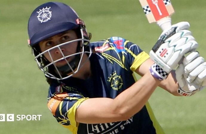 Women’s One-Day Cup: Hampshire beat Surrey to reach final