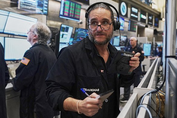 Wall Street had a mixed session to close an uneven week. 