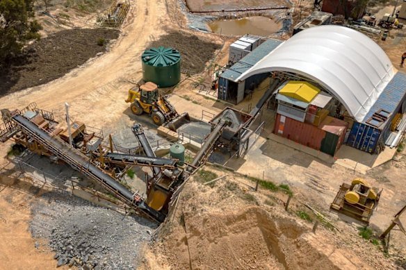 Aureka Limited’s acquisition includes the operating 42,000-tonne-per-annum Wedderburn gold processing mill near its other gold projects in Victoria.