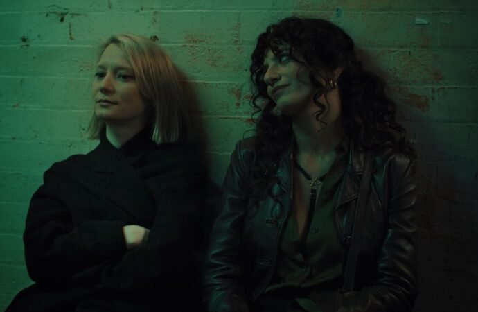 ‘Agata the Writer’ Review: Mia Wasikowska Plays an Author Adrift and Short of Ideas, in a Sly, Witty Film With Plenty
