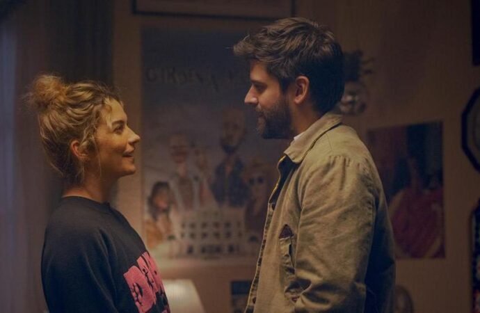 ‘All That She Wants’ Review: Annie Murphy and Cooper Raiff Are Well-Matched in a Generation-Gap Romcom