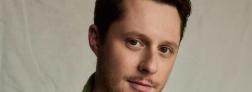 ‘Sheriff Country’ Sets Backdoor Pilot for Medical Spinoff Starring ‘Schitt’s Creek’ Actor Noah Reid