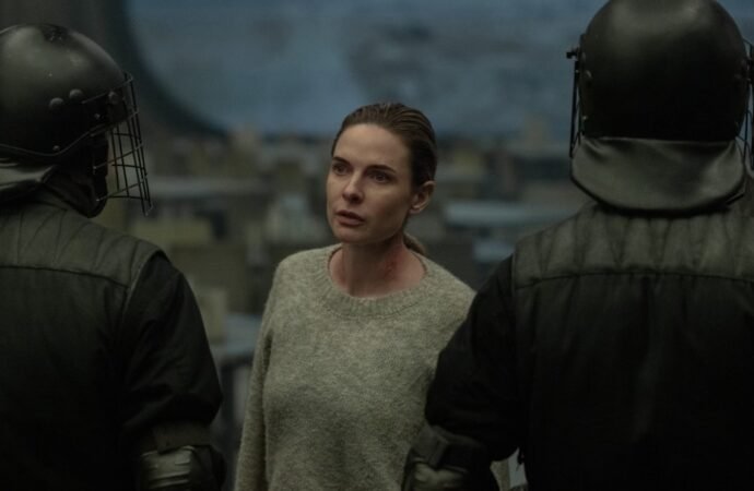 ‘Silo’ Season 3 Finale: Rebecca Ferguson, Creator Graham Yost on That Twist and Why Juliette Is ‘S–t Scared!’ Going Into the Final Season