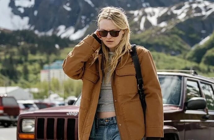 ‘The Sun Never Sets’ Review: Dakota Fanning and Jake Johnson Split, Maybe, in Joe Swanberg’s Unsatisfying Romcom