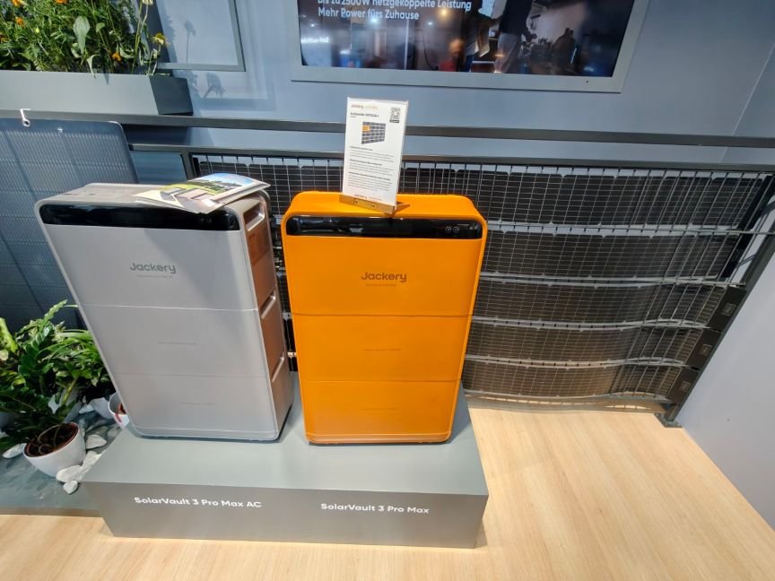 Jackery solar batteries on display.