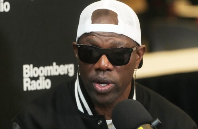 3 of Nolan Wells’ friends sue NFL Hall of Famer Terrell Owens for defamation