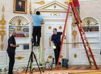 A replica Oval Office near the White House just got a new Trump makeover. Gold flourishes abound