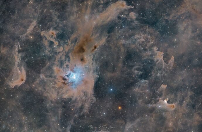 APOD: 2026 October 30 – Haunting the Cepheus Flare – NASA Science