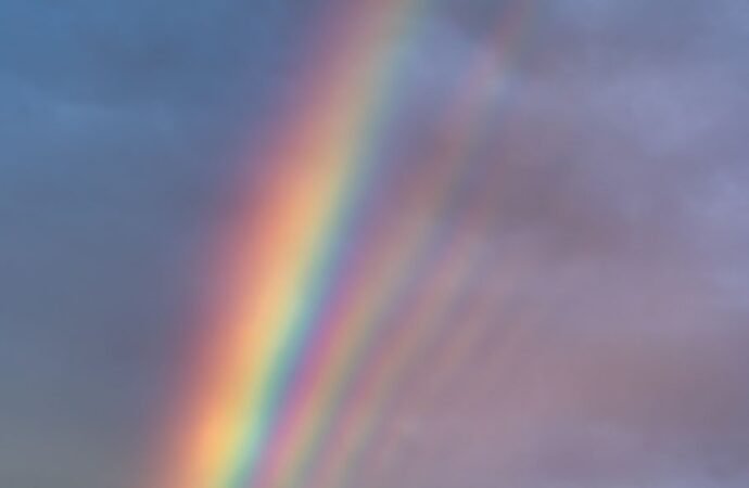 APOD: 2026 October 4 – Supernumerary Rainbows over New Jersey – NASA Science