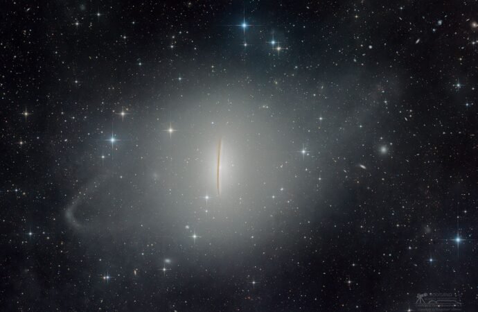 APOD: 2026 October 5 – M104: The Sombrero Galaxy’s Tidal Streams – NASA Science