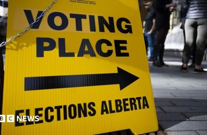 Alberta heads to polls to decide whether to hold vote on separation from Canada