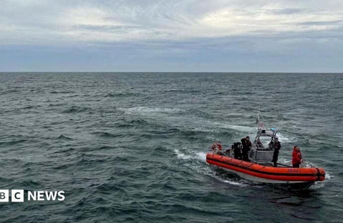 All passengers presumed dead after plane went missing off US coast