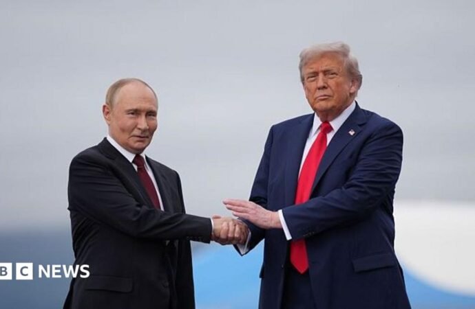 Analysis: Trump’s global headaches worsen weeks before midterms