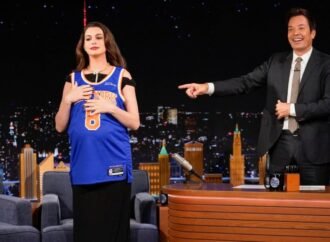 Anne Hathaway Would Rather Have Another Knicks Championship Over a Second Oscar