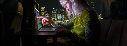Apple’s touchscreen MacBook Pro pushes laptop pricing to a new extreme | TechCrunch