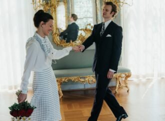 Beta Film Secures Major Deals for Female-Led Dramas ‘Queen Silvia’ and ‘La Vida Barcelona’