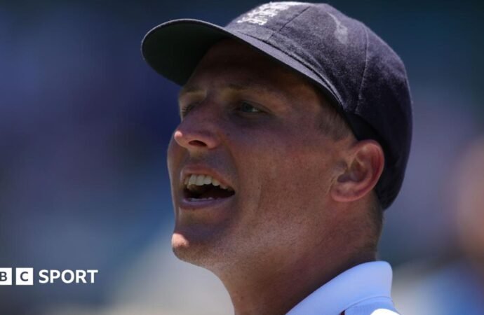 Brydon Carse charged by Cricket Regulator but remains available for England