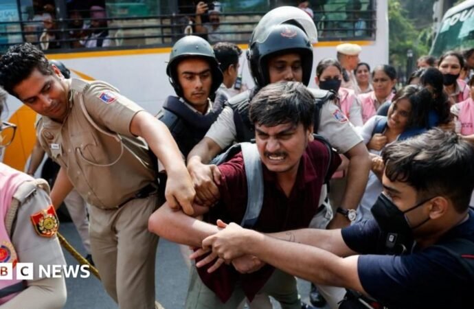 CJP at Jantar Mantar: ‘Cockroach’ group says leaders detained at Delhi protest