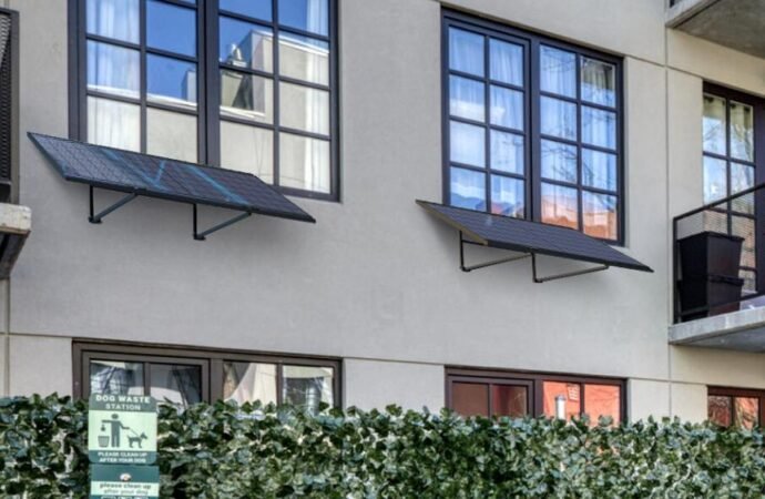 California Legalized Plug-In Balcony Solar Panels, but Don’t Buy Any Just Yet – CNET