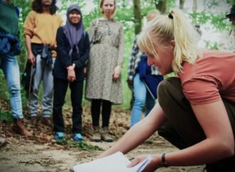 Can we have class outside? Seven tips to breeze through outdoor lectures