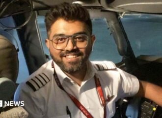 Captain Smit Machchhar: The ‘hero’ India pilot who was stabbed on Israel-bound flight