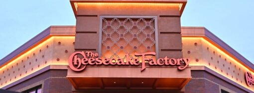 Cherry on top: Cheesecake Factory dishes out earnings win from the center of the Obama-Trump controversy