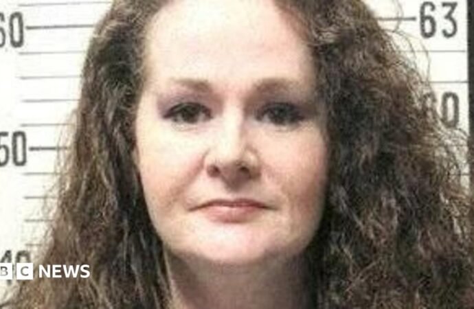 Christa Pike now walking after US execution went wrong, lawyer says