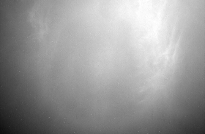 Curiosity Blog, Sols 5036-5042: Watching the Clouds Go By – NASA Science