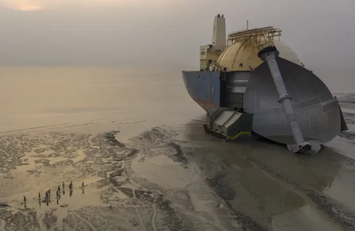 Drone photo award winners: Far-out landscapes. Ship recycling. Rugs, rugs rugs!