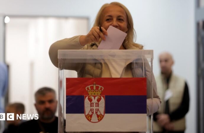 Early reports suggest record high turnout in Serbia elections