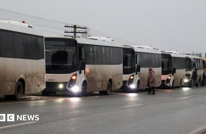 Evacuated Ukrainians from Russian-occupied Oleshky arrive in Belarus