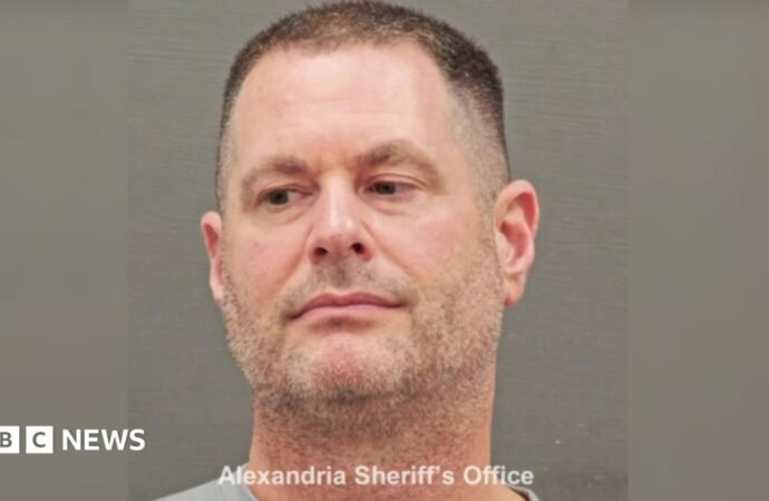 Ex-US spy found with $40m in gold bars pleads guilty to wire fraud