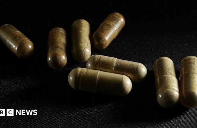 Father and son smoke shop workers arrested in Mississippi students’ suspected kratom deaths