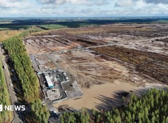 Finland orders halt to work on two Google data centres