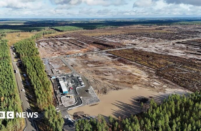 Finland orders halt to work on two Google data centres
