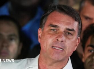 Flávio Bolsonaro’s passports cancelled after he fails to surrender them