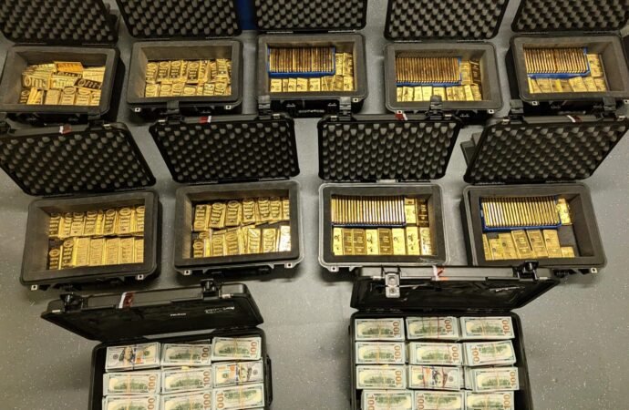 Former CIA official with Top Secret clearance admits to $194 million fraud, including 298 gold bars and four luxury South Florida properties | Fortune