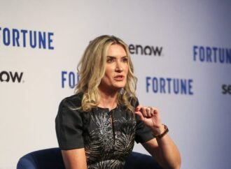 Fortune 500 Chief People Officers say AI has killed org charts, and employees who will thrive need to ‘unlearn’ | Fortune