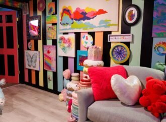 Gen Z is rejecting millennial beige and embracing the colorful ‘dopamine decor’ trend. Designers say it’s a coping mechanism | Fortune