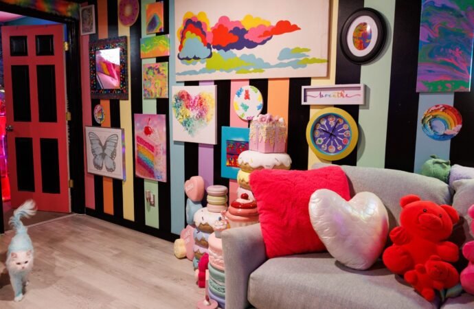 Gen Z is rejecting millennial beige and embracing the colorful ‘dopamine decor’ trend. Designers say it’s a coping mechanism | Fortune