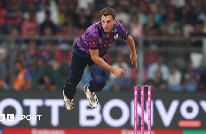 Hampshire & Scotland bowler Brad Wheal retires