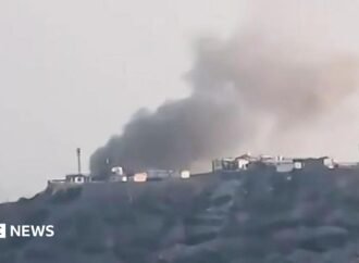 Houthi missile attack on Yemeni presidential palace kills two, minister says