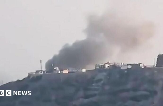 Houthi missile attack on Yemeni presidential palace kills two, minister says