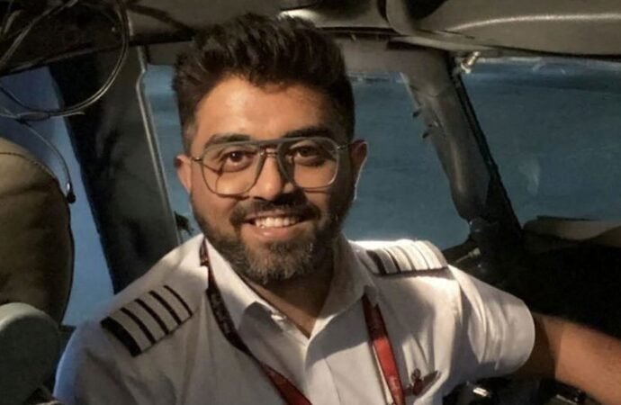‘I couldn’t let everyone else die’: The Flydubai pilot stabbed by his coworker describes how he helped save Flight 1073
