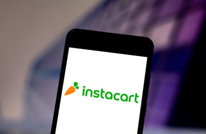 Instacart reportedly discussed selling itself with DoorDash and Uber | TechCrunch