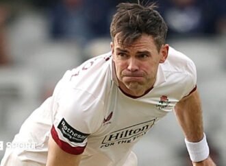James Anderson not offered new contract by Lancashire