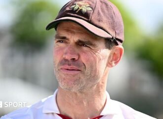 James Anderson stops short of retiring after Lancashire exit