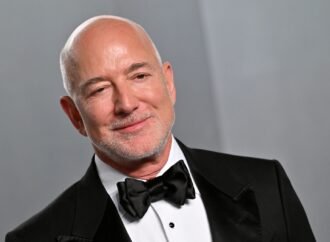 Jeff Bezos says people have been ‘incorrectly’ taught that success is a villain: ‘You can be a billionaire if you started a hamburger stand,’ he slams | Fortune
