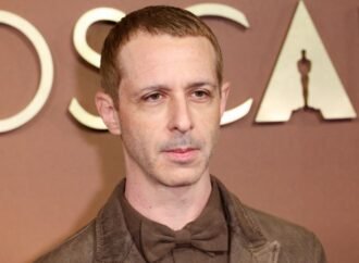 Jeremy Strong Defends Method Acting, Says He Doesn’t Feel the Need to ‘Apologize’ to Co-Stars Who May Think ‘I’m Taking It Too Seriously’